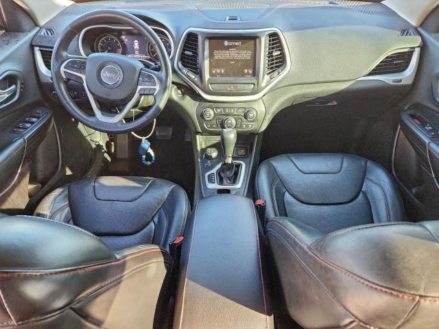 Jeep Cherokee Trailhawk Image 3