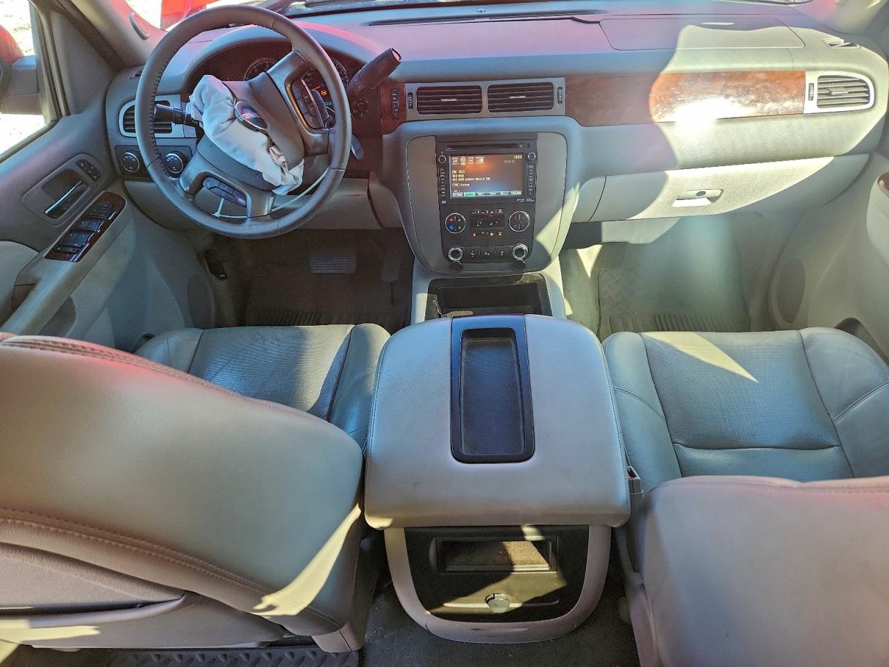 GMC Sierra K1500 Slt Image 12