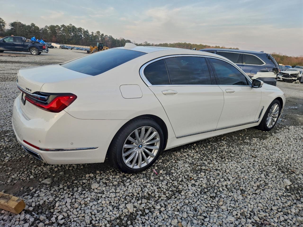 BMW 7 Series I Image 12