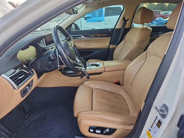 BMW 7 Series I Image 10