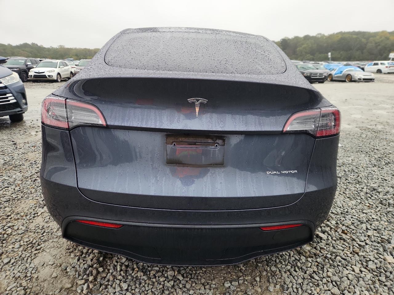Tesla Model Y Image 11