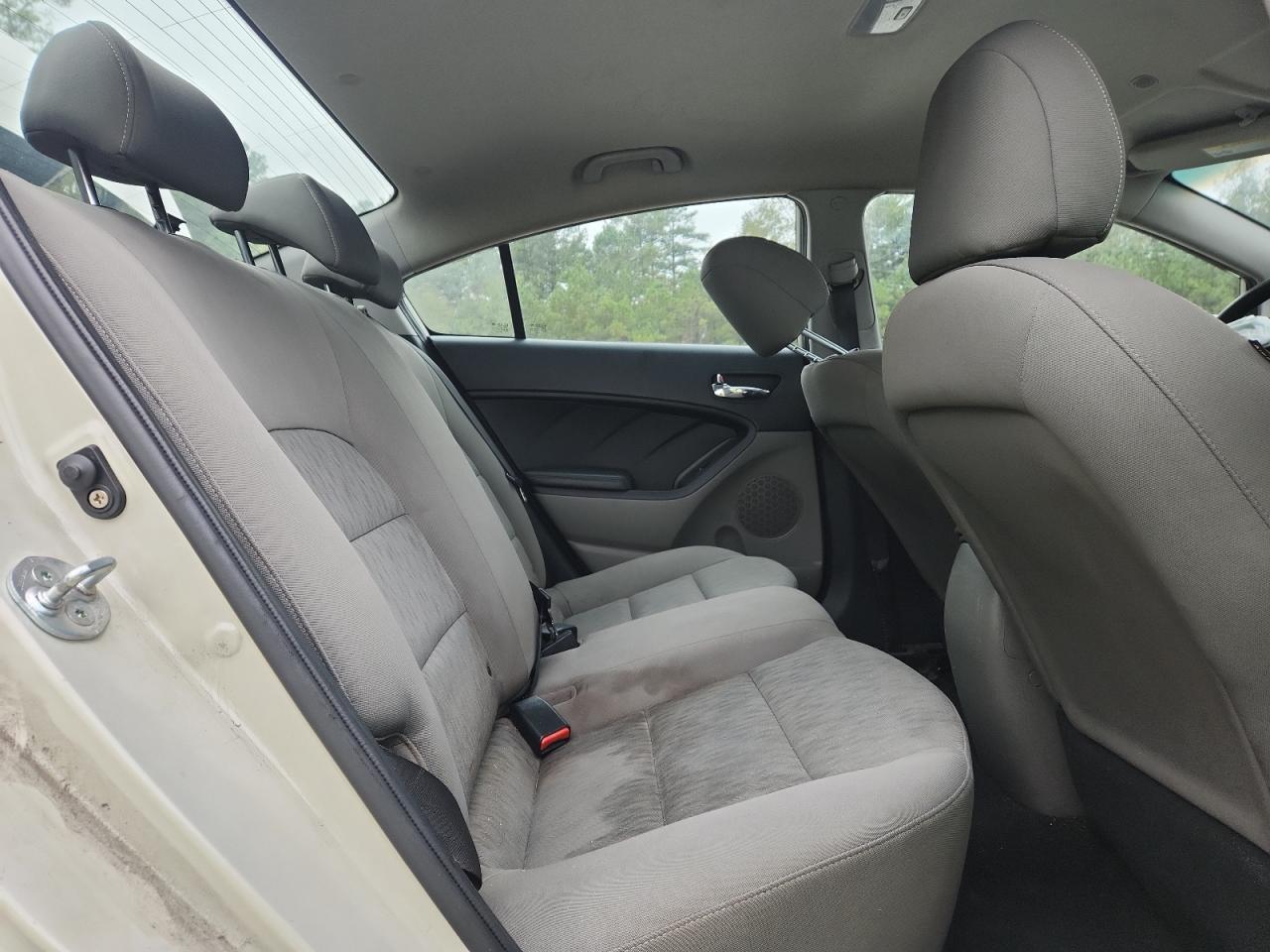 Kia Forte Lx Image 10