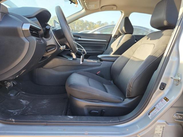 Nissan Altima Sv Image 8