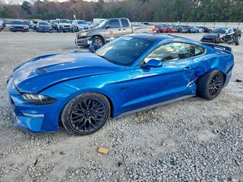  Salvage Ford Mustang
