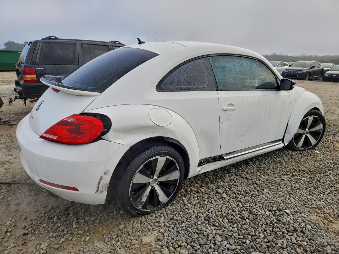 Volkswagen Beetle Turbo Image 2