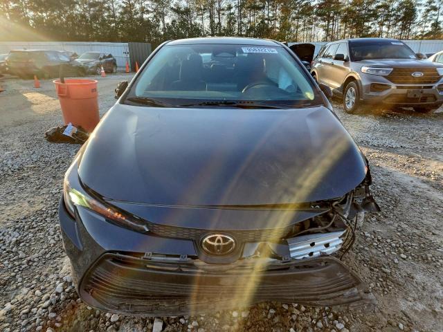 Toyota Corolla Le Image 8