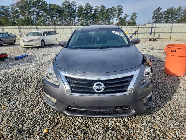 Nissan Altima 2.5 Image 9