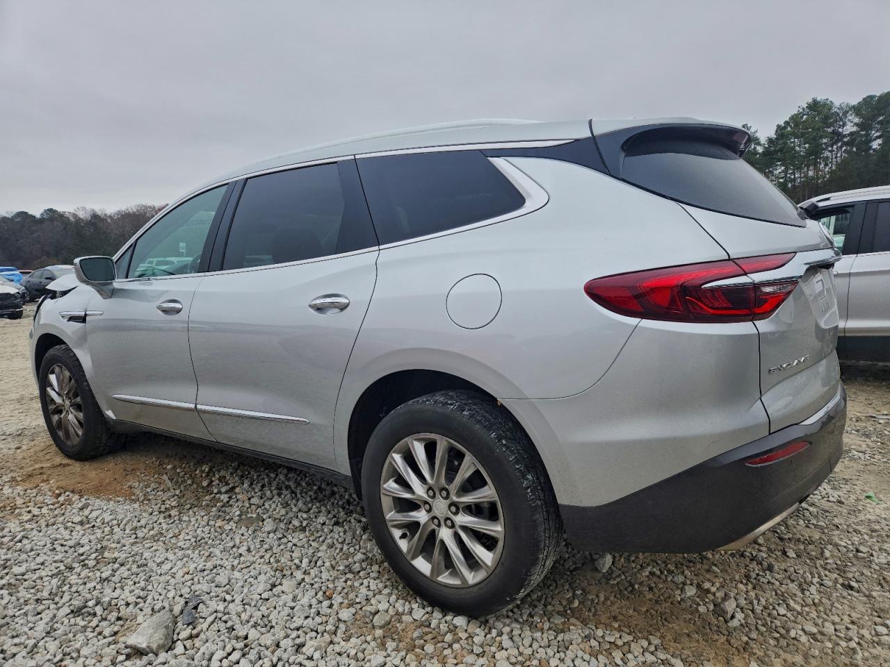 Buick Enclave Essence Image 13