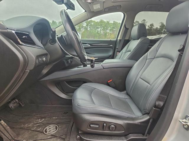 Buick Enclave Essence Image 4