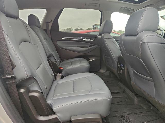 Buick Enclave Essence Image 3