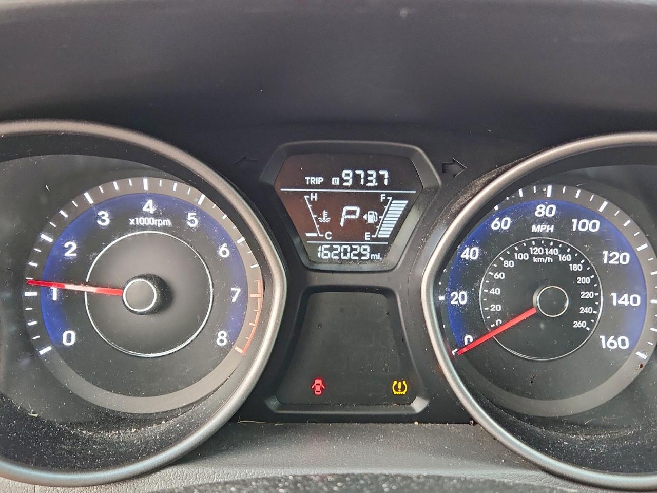 Hyundai ELANTRA Se Image 8