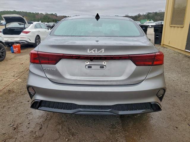 Kia Forte Lx Image 6