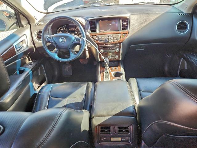 Nissan Pathfinder S Image 9