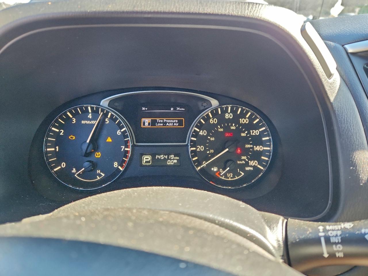 Nissan Pathfinder S Image 13