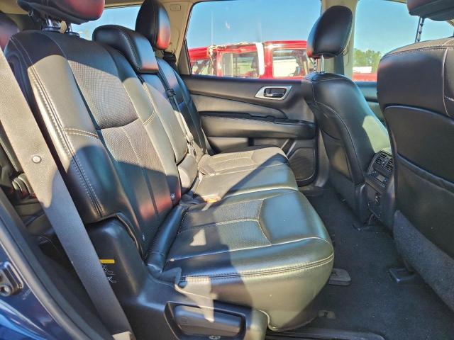 Nissan Pathfinder S Image 3