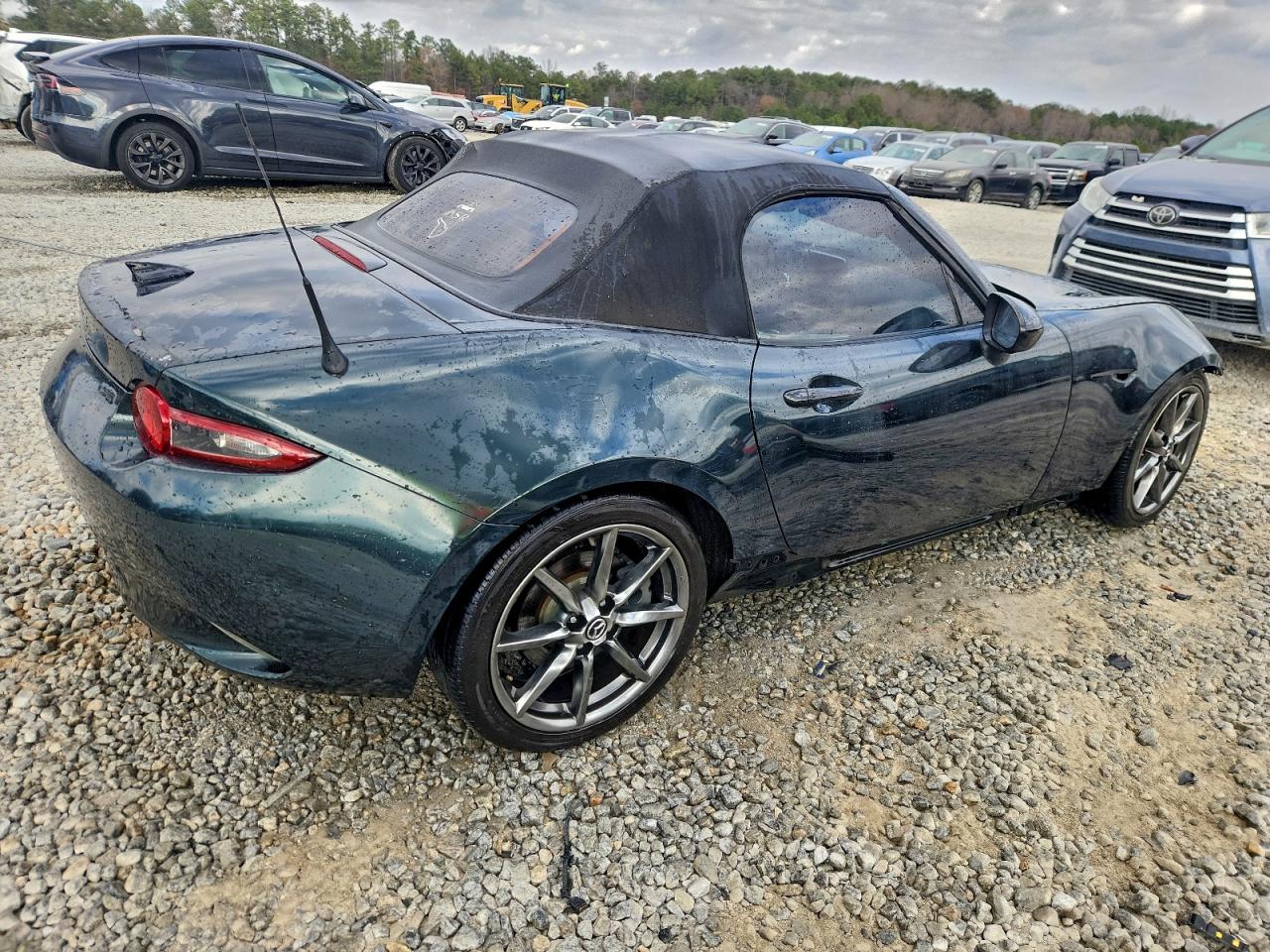 Mazda Mx5 Grand Touring Image 3