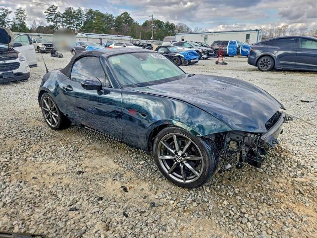 Mazda Mx5 Grand Touring Image 2