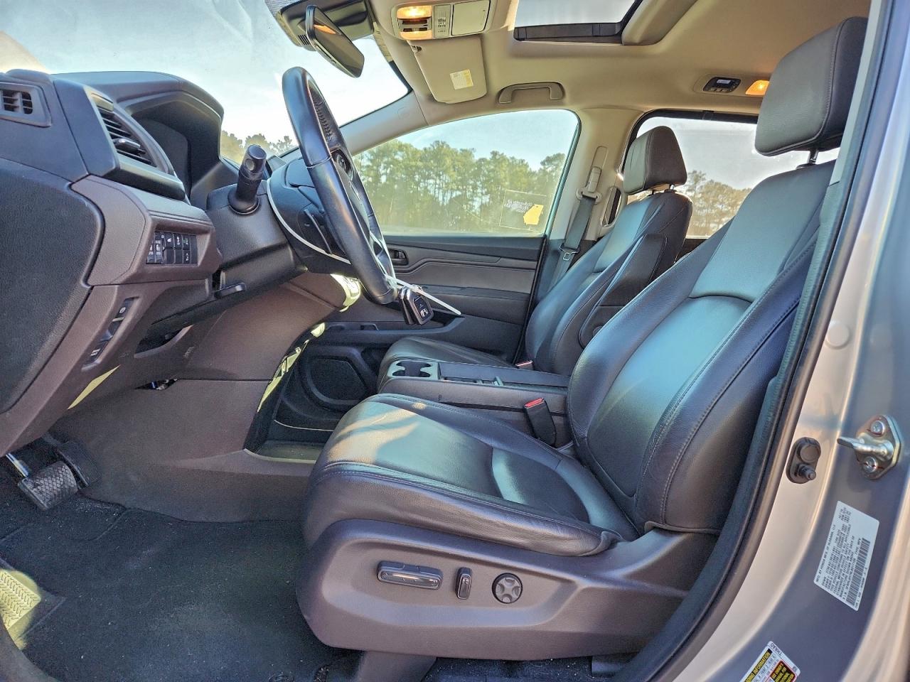 Honda Odyssey Exl Image 3