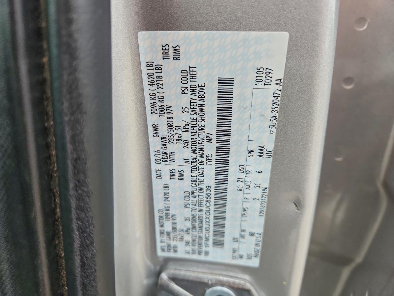 Ford Escape Titanium Image 2