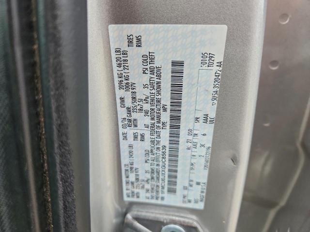 Ford Escape Titanium Image 2