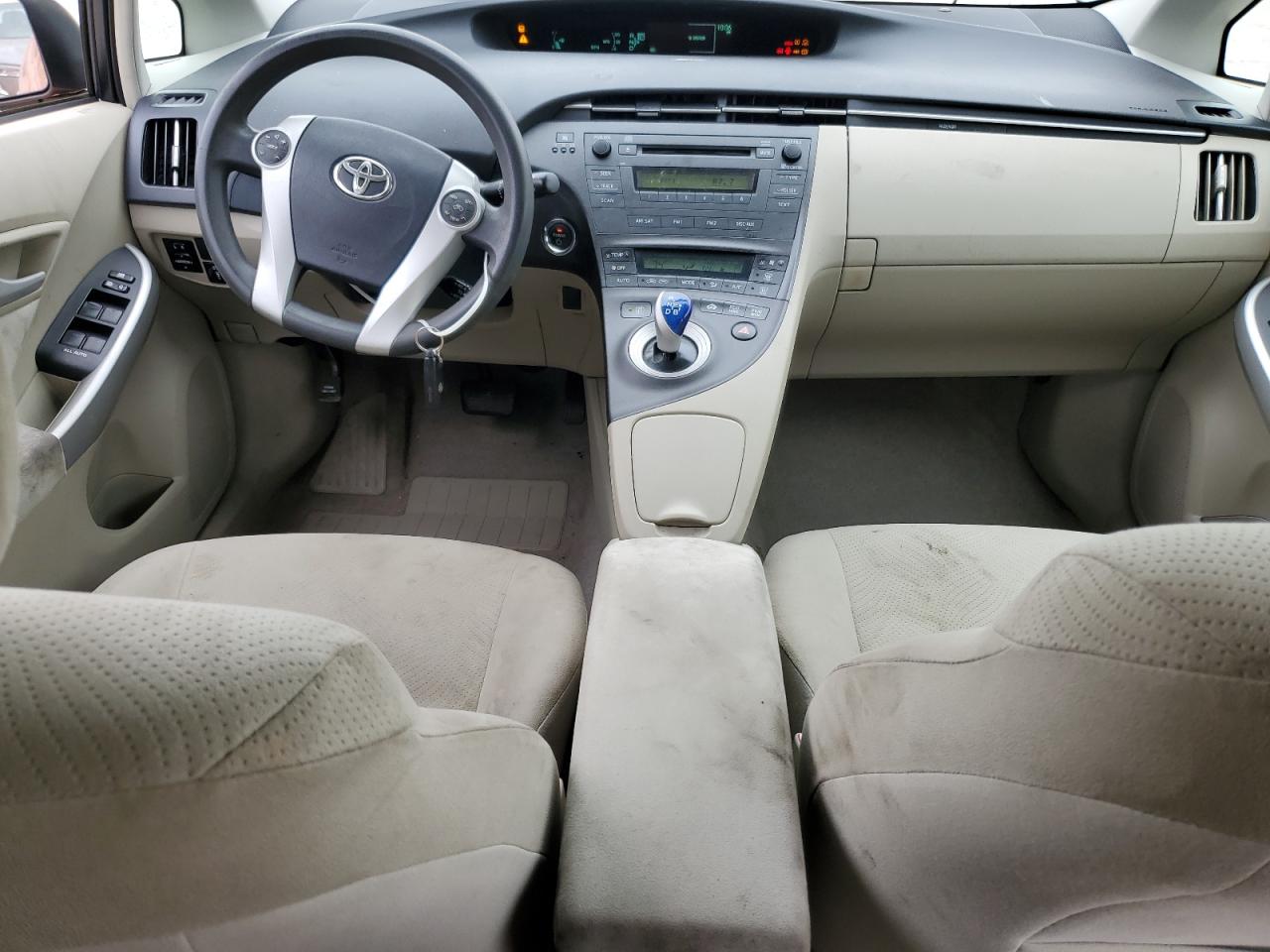 Toyota Prius Image 10