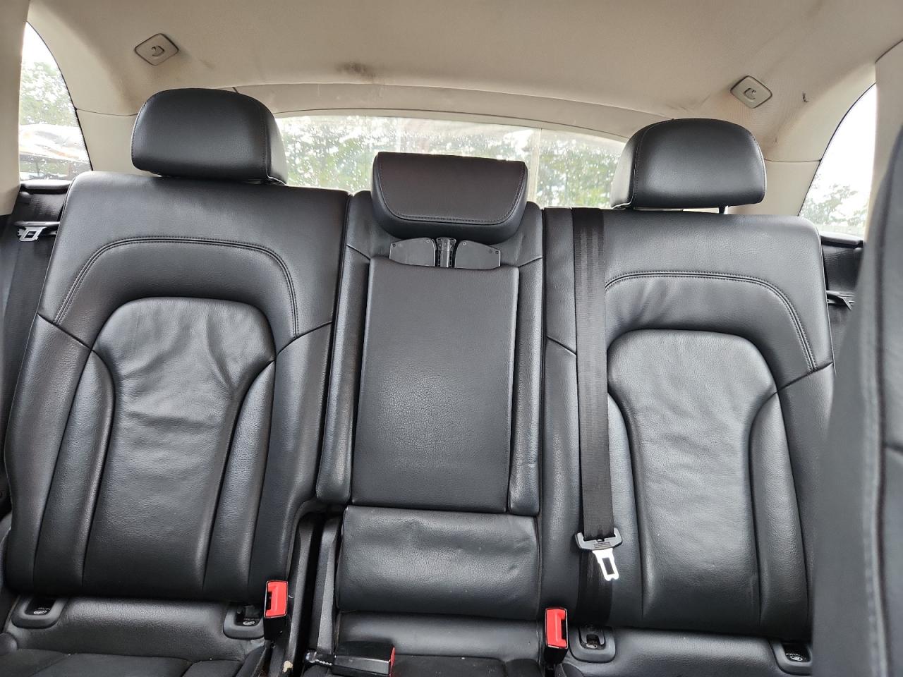 Audi Q5 Premium Image 10