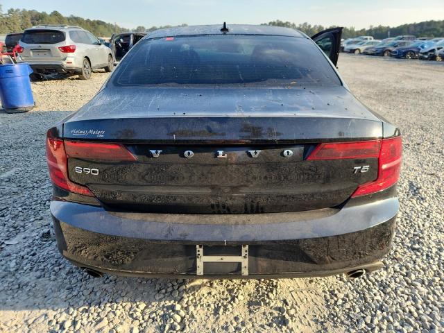 Volvo S90 T5 Momentum Image 6