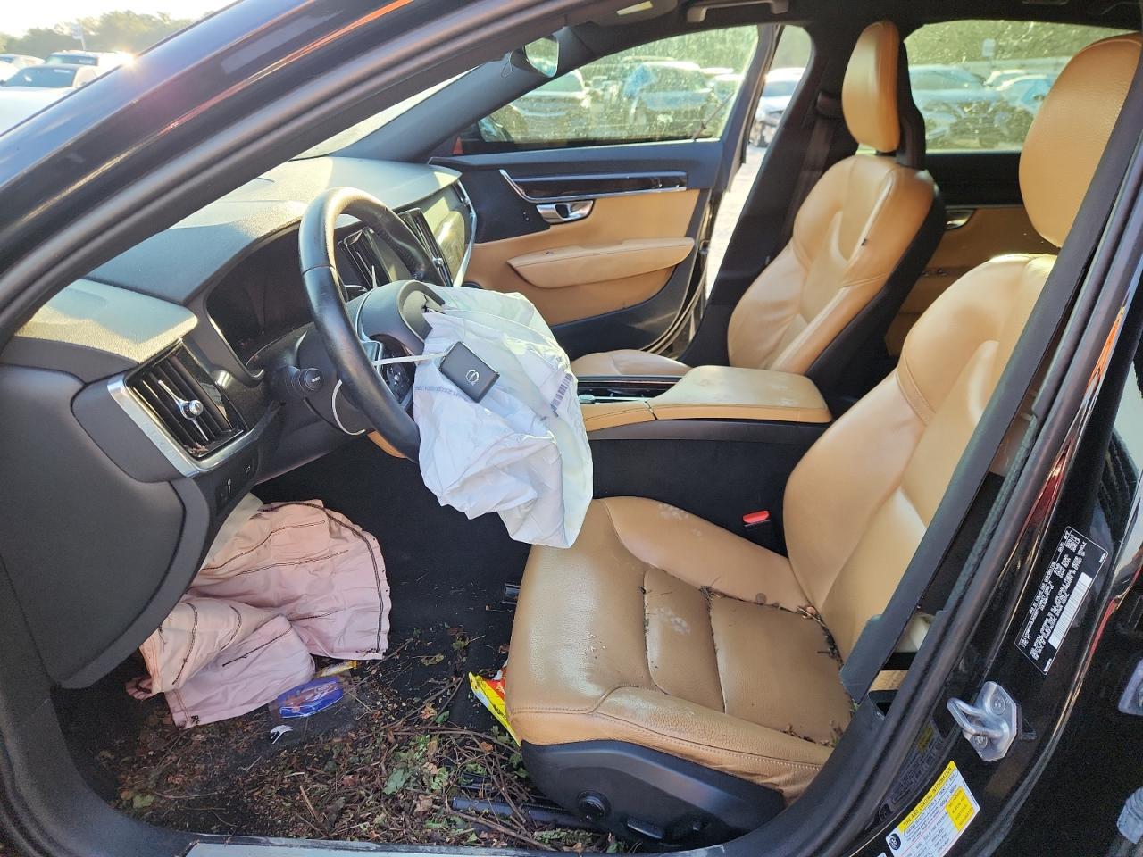 Volvo S90 T5 Momentum Image 5