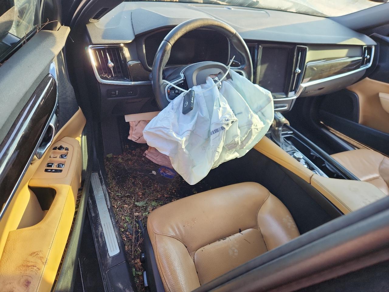 Volvo S90 T5 Momentum Image 7