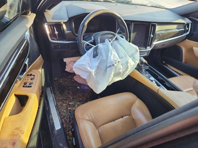 Volvo S90 T5 Momentum Image 7