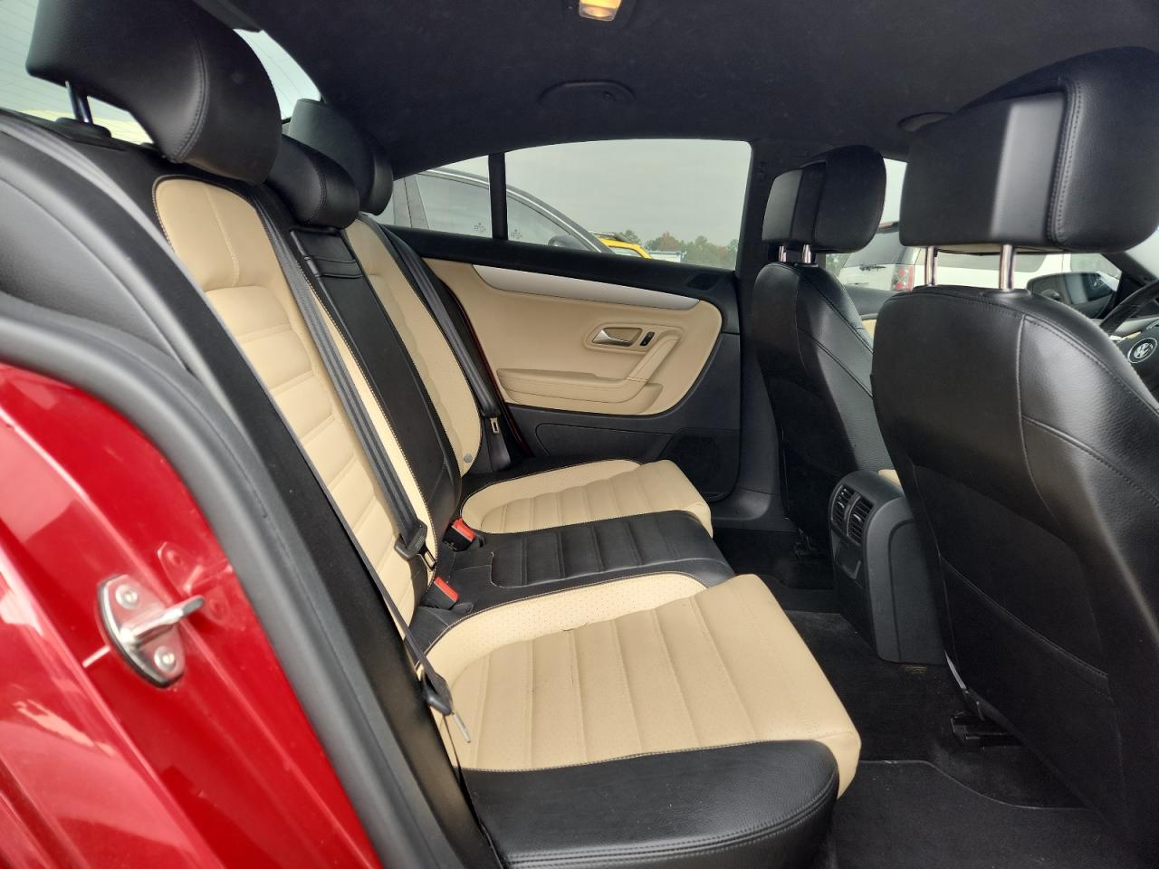 Volkswagen CC Sport Image 11