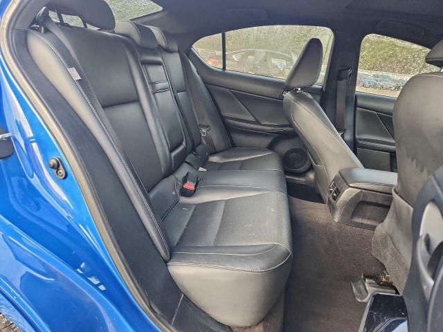 Lexus Is 300 Image 7