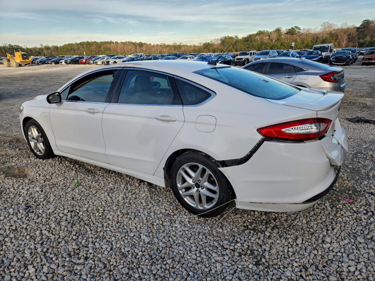 Ford Fusion Se Image 3