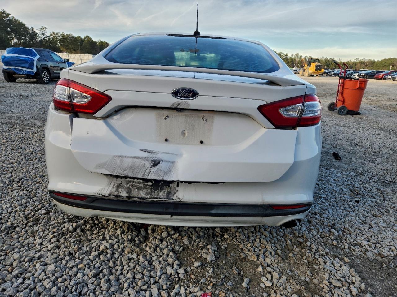 Ford Fusion Se Image 5