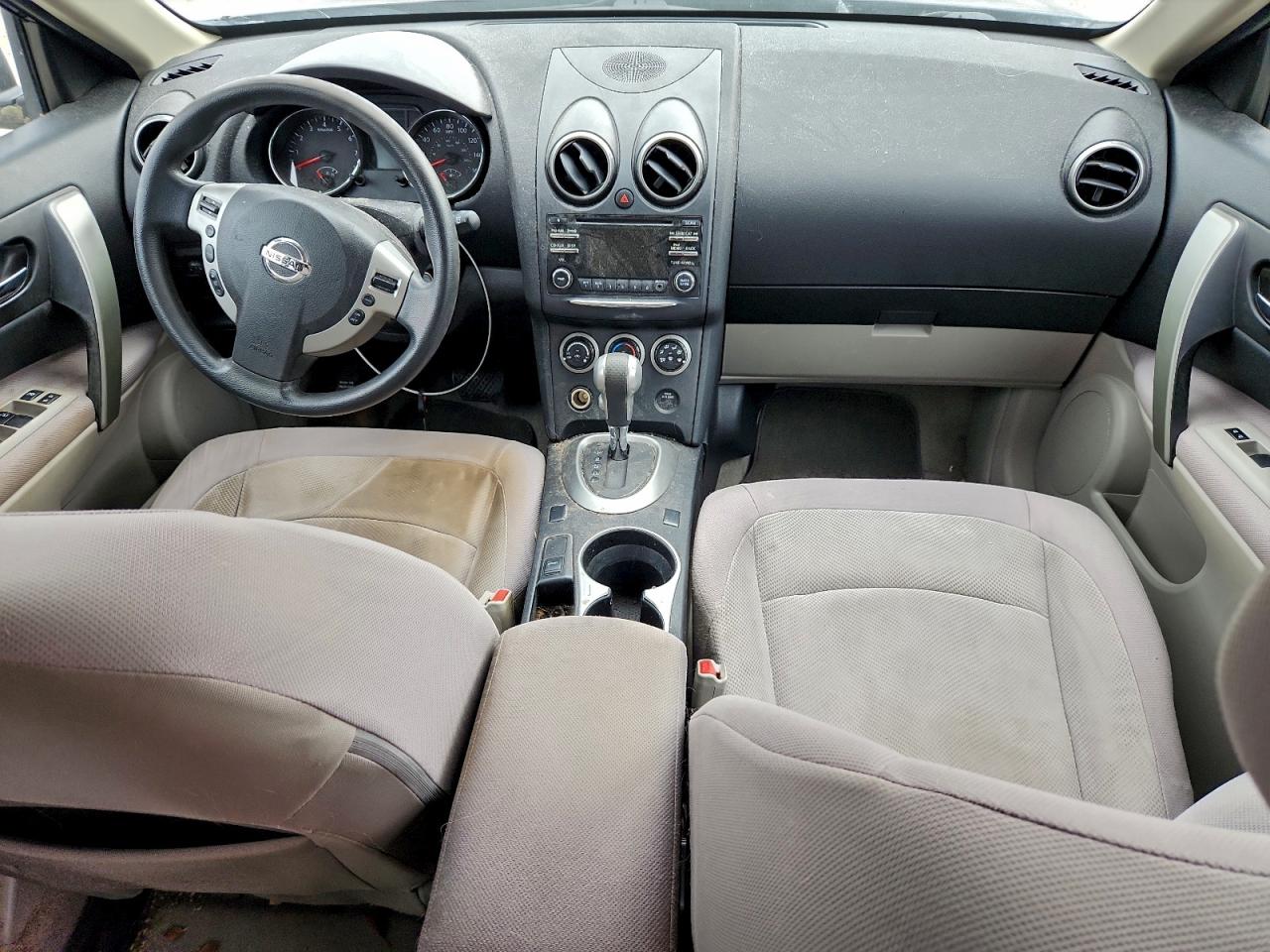 Nissan Rogue S Image 3