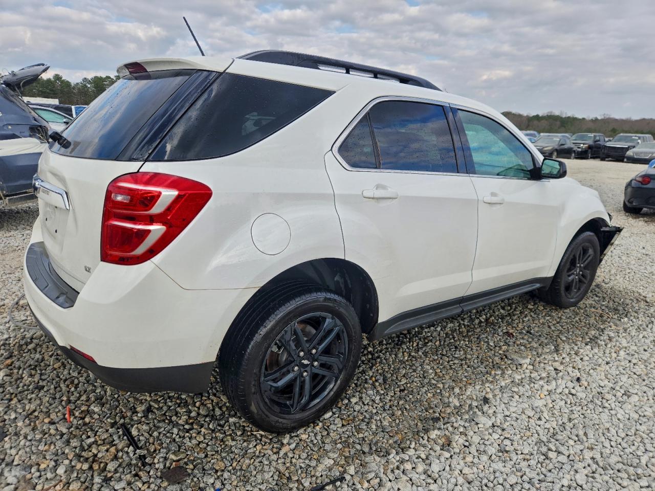 Chevrolet Equinox Lt Image 2