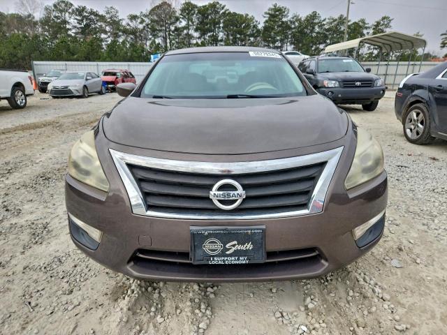 Nissan Altima 2.5 Image 10