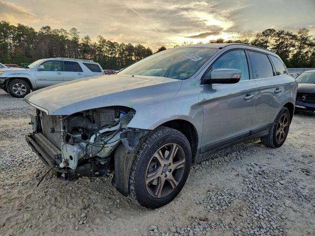  Salvage Volvo XC60