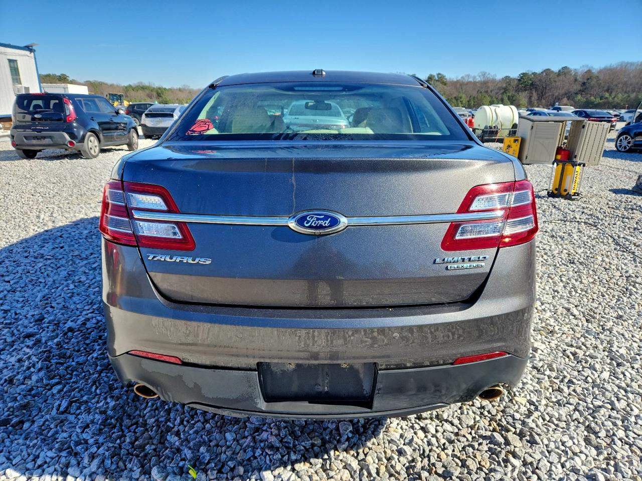 Ford Taurus Limited Image 5