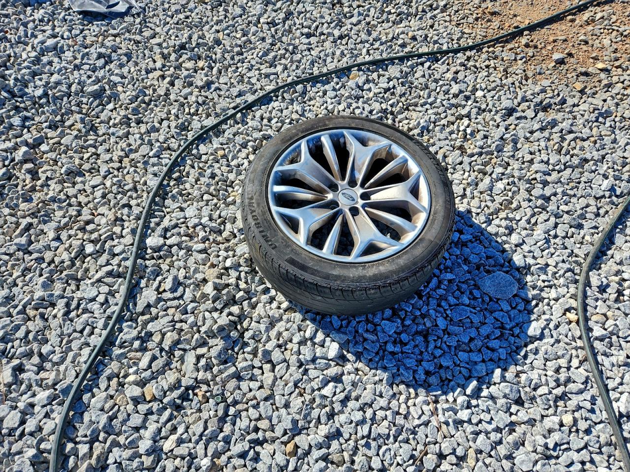 Ford Taurus Limited Image 12