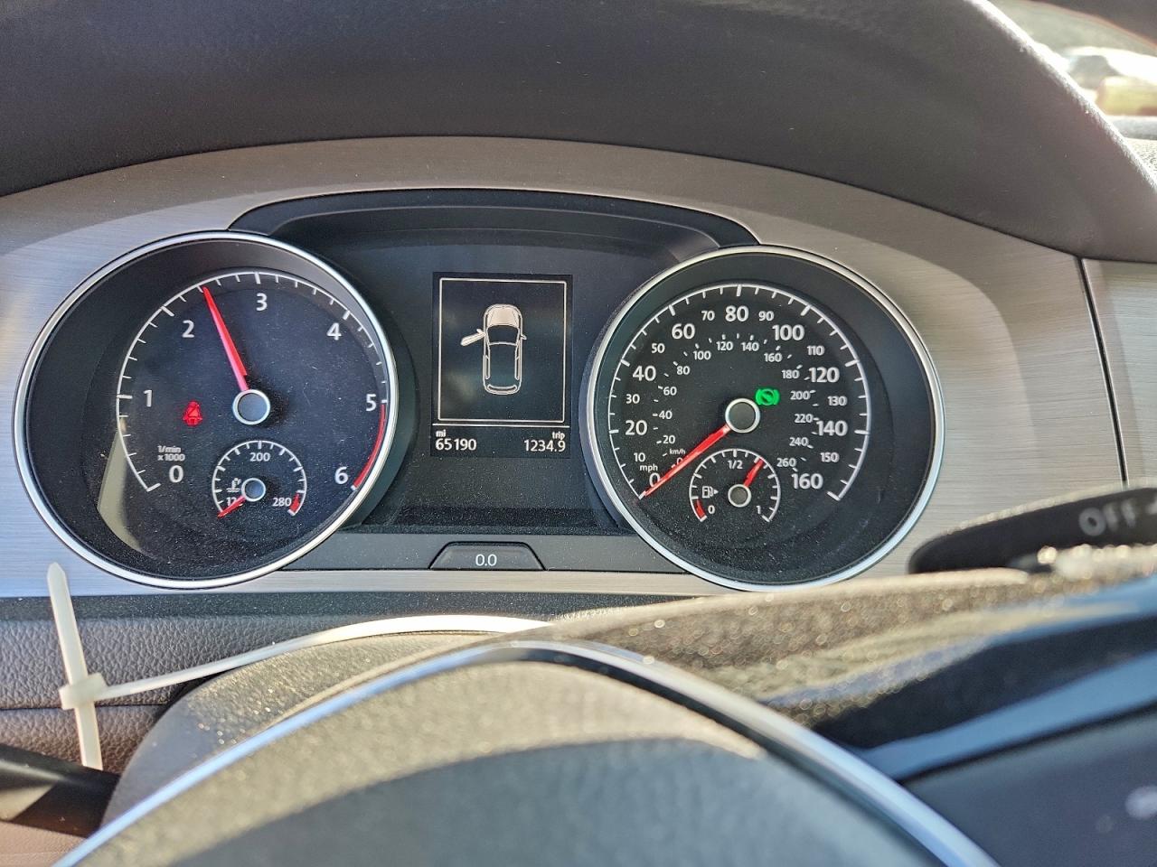 Volkswagen Golf Tdi Image 6