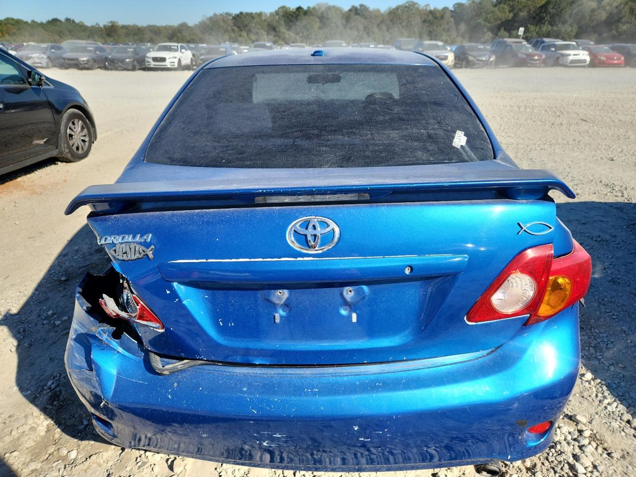 Toyota Corolla Base Image 4