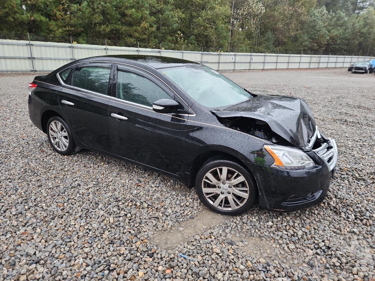 Nissan Sentra S Image 2