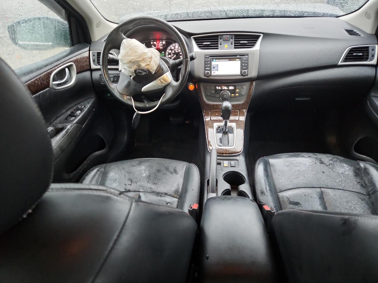 Nissan Sentra S Image 8