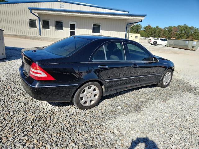 Mercedes-Benz C-Class 350 Image 8