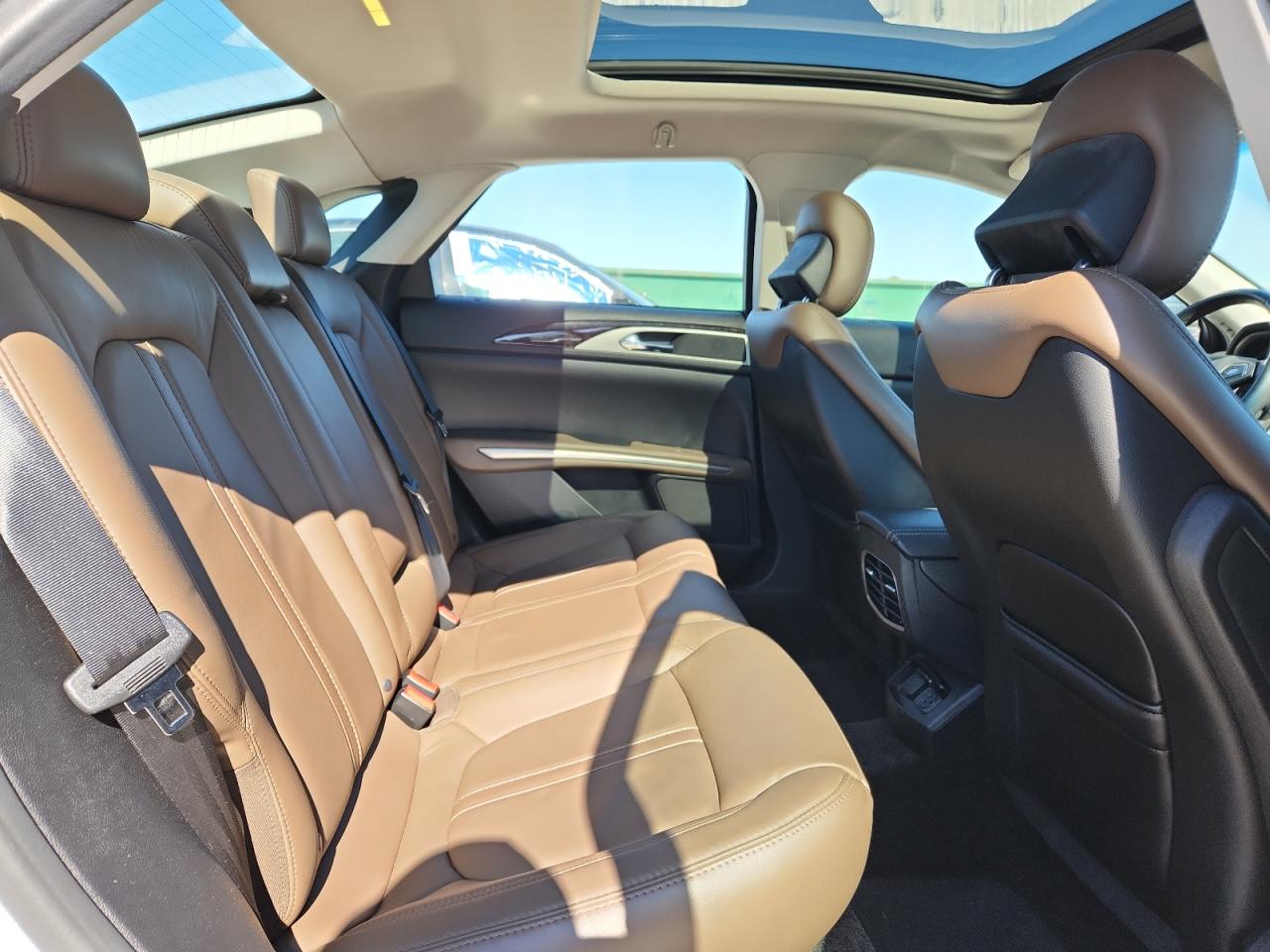 Lincoln MKZ Hybrid Image 2