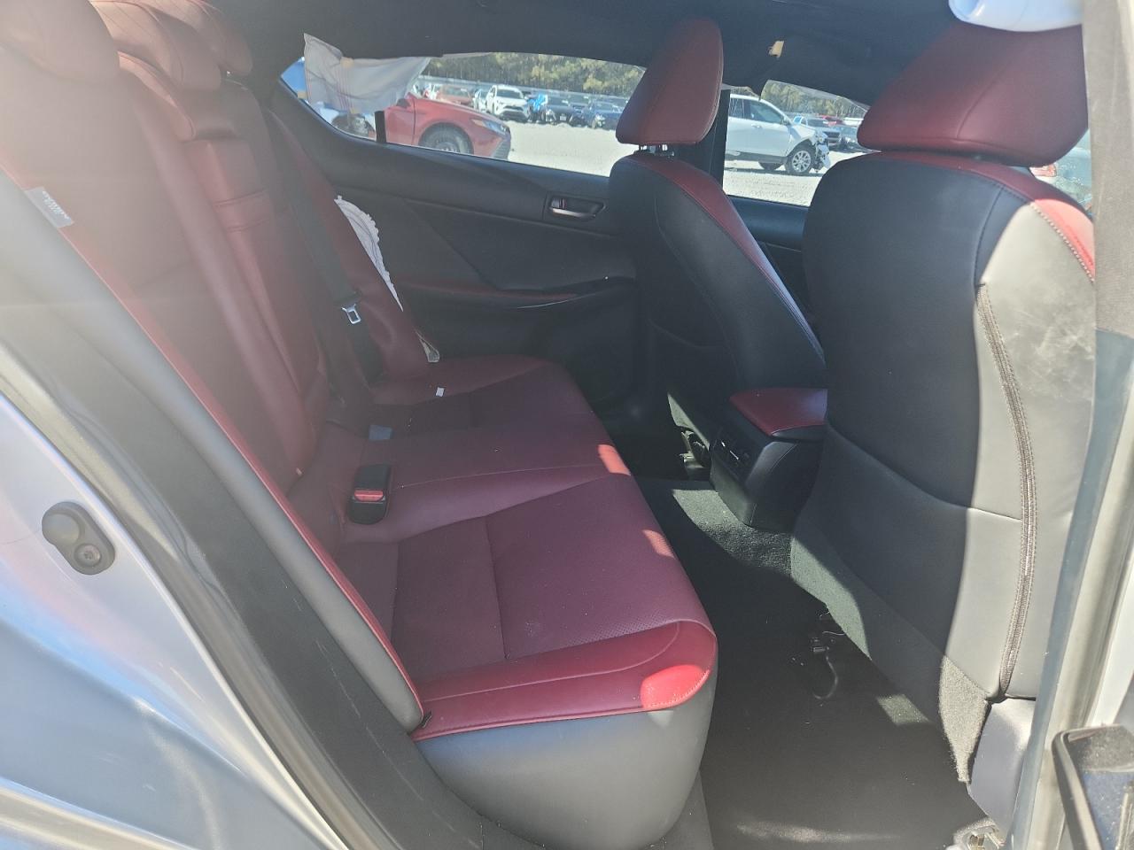 Lexus Is 300 Image 8