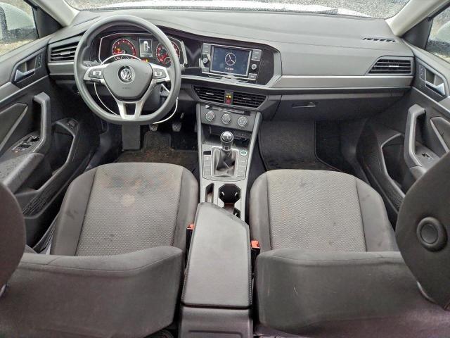 Volkswagen Jetta S Image 7