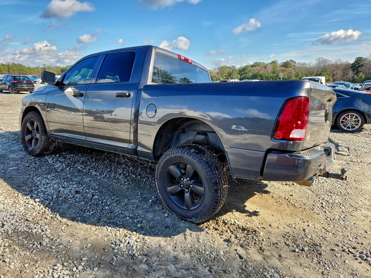 Ram 1500 Tradesman Image 7