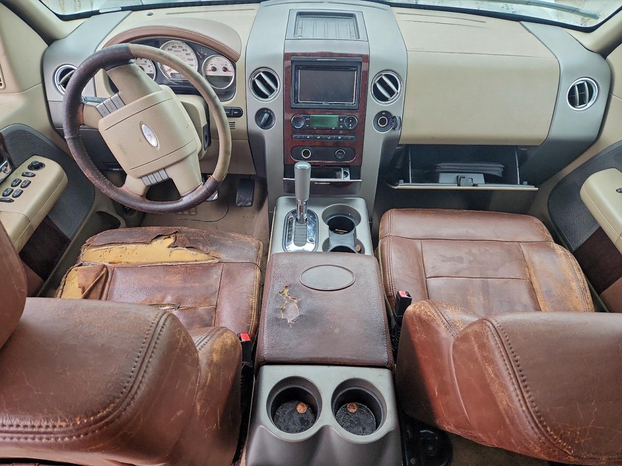 Ford F-150 Supercrew Image 8